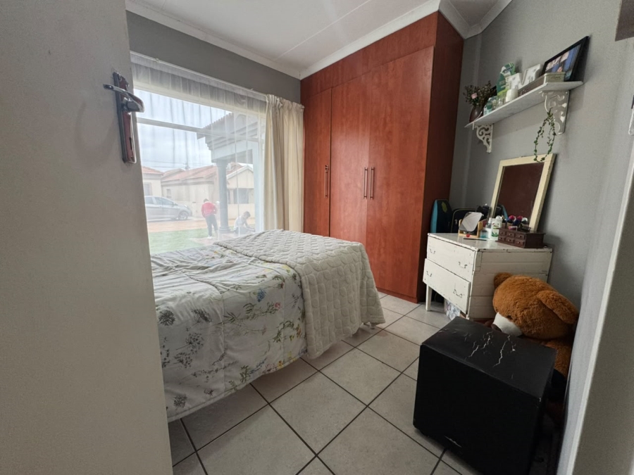 3 Bedroom Property for Sale in Songloed North West